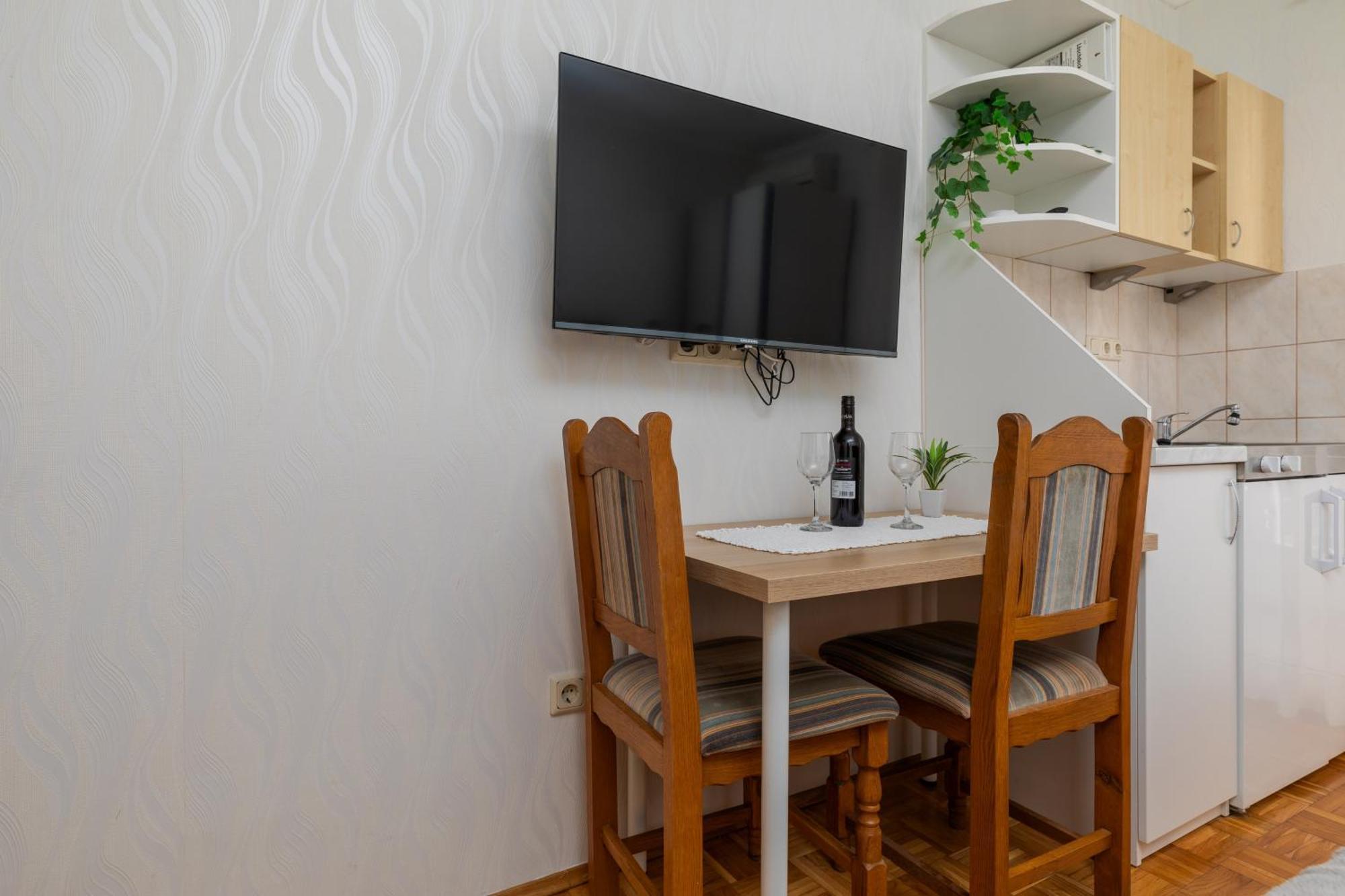 Apartments By The Sea Duce, Omis - 5973 외부 사진